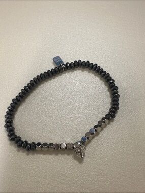 NWOT Pura Vida Bracelet Skull Hematite Stretch Halloween Bracelet Skull Charm
